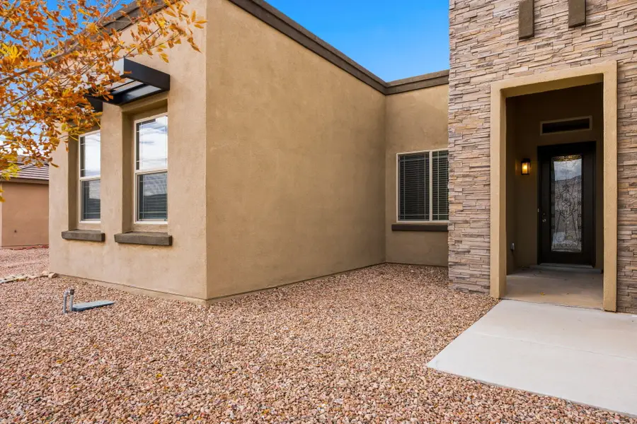 1955 Castle Peak Loop Ne, Rio Rancho, NM 87144 - Image #3