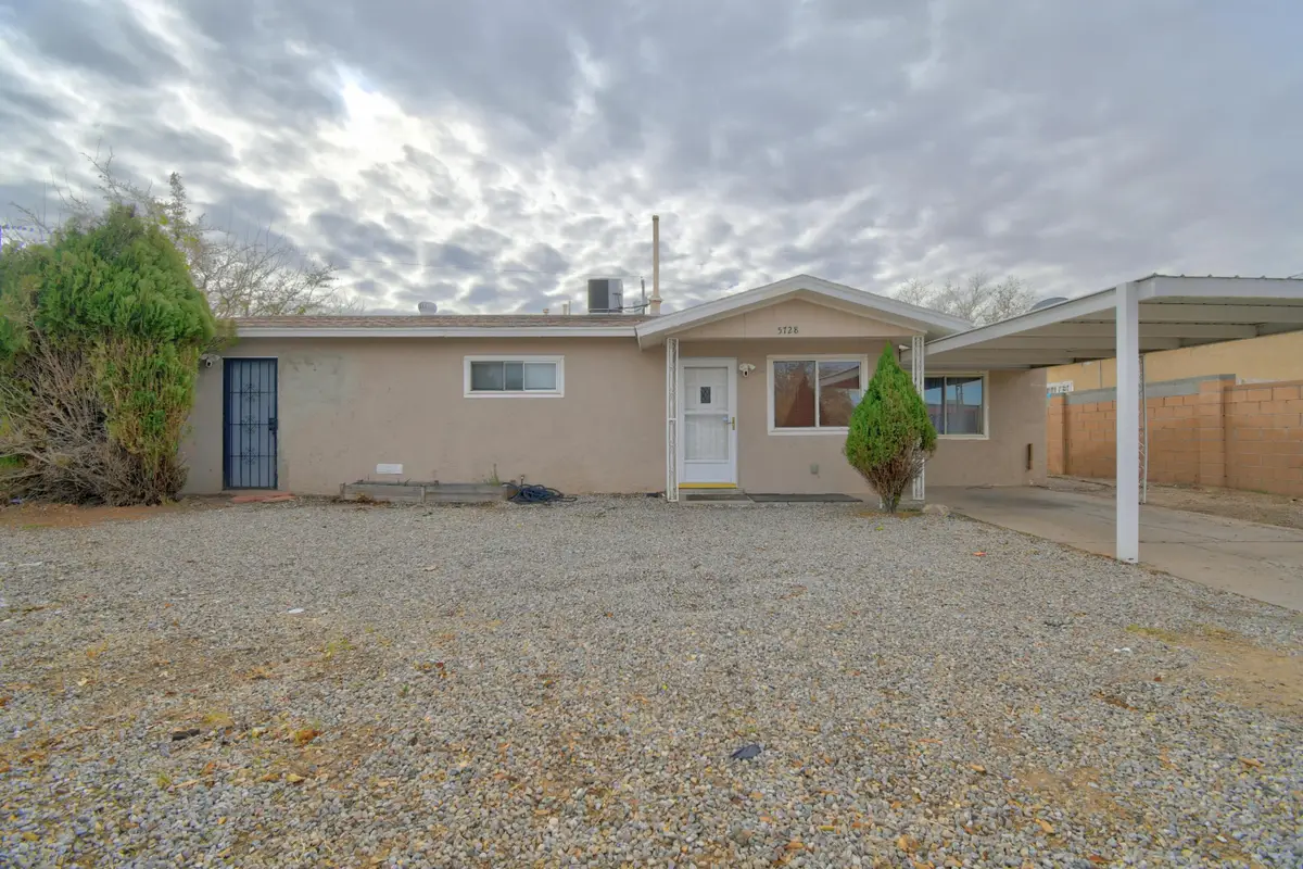 5728 Giomi Place Nw, Albuquerque, NM 87105 - Image #1