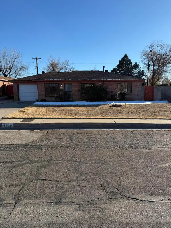 8906 Lexington Avenue Ne, Albuquerque, NM 87112