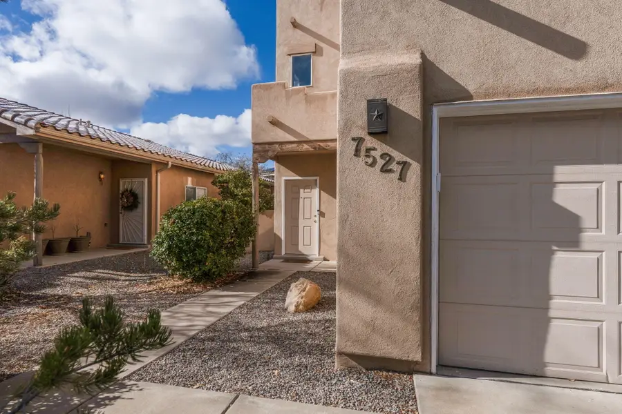 7527 Cricket Hill Drive Ne, Albuquerque, NM 87113 - Image #3