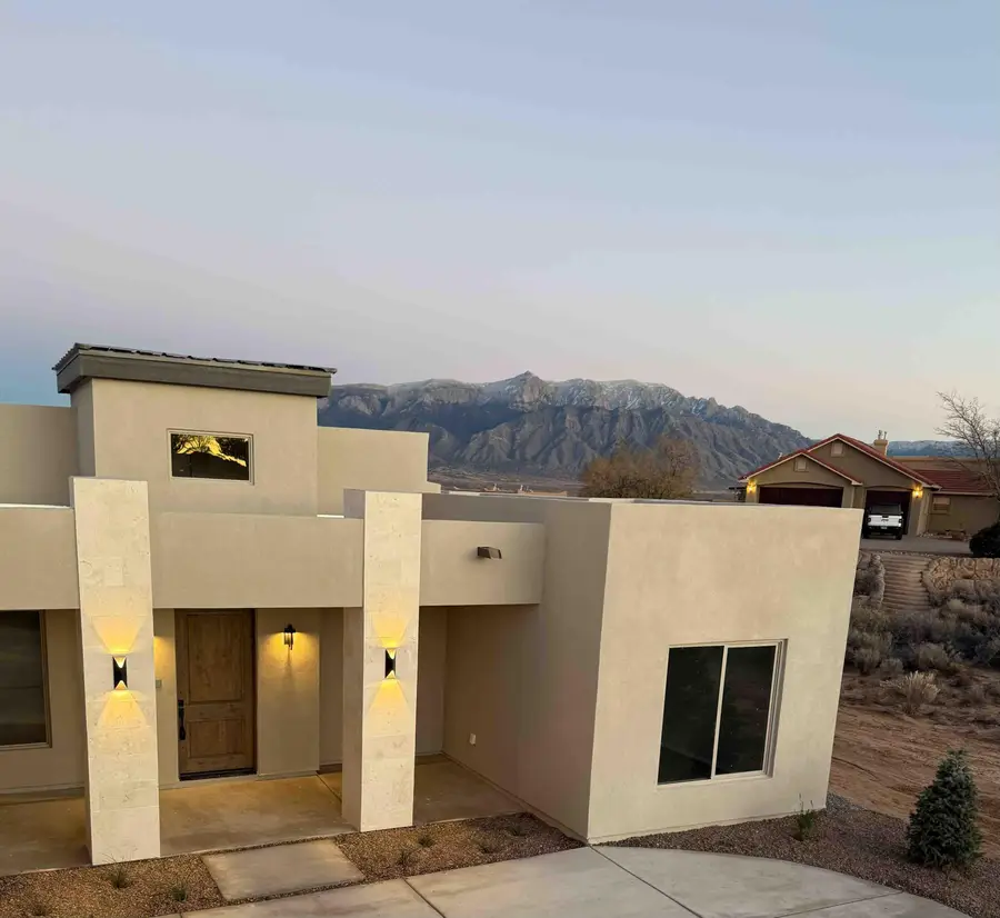 2512 Saltillo Road Ne, Rio Rancho, NM 87144 - #3