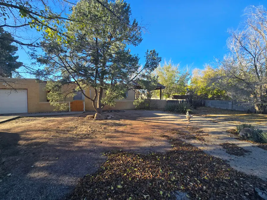 2211 Leonard Street Se, Rio Rancho, NM 87124 - Image #2