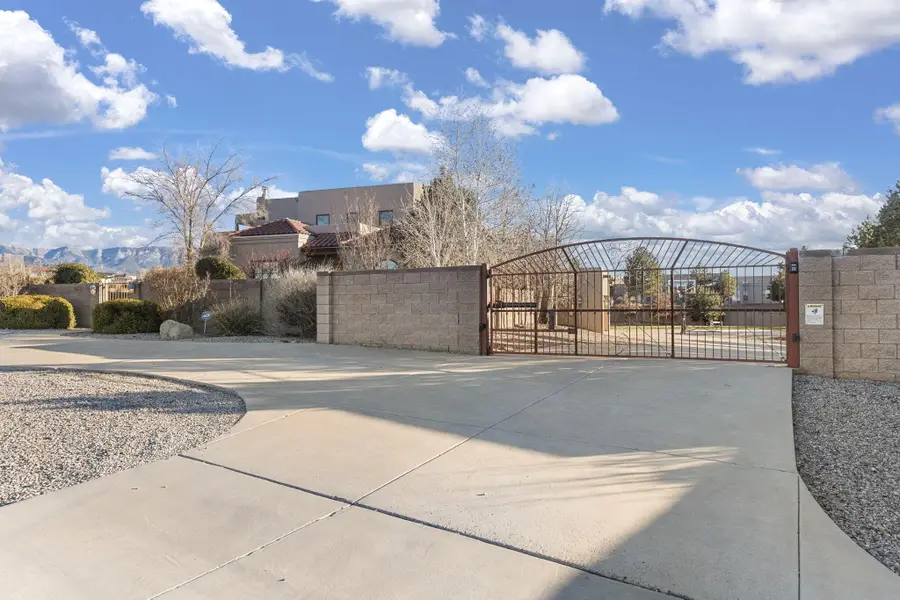 8800 Beverly Hills Avenue Ne, Albuquerque, NM 87122 - Image #3