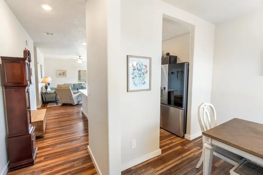 8 Camel Road, Los Lunas, NM 87031 - #3