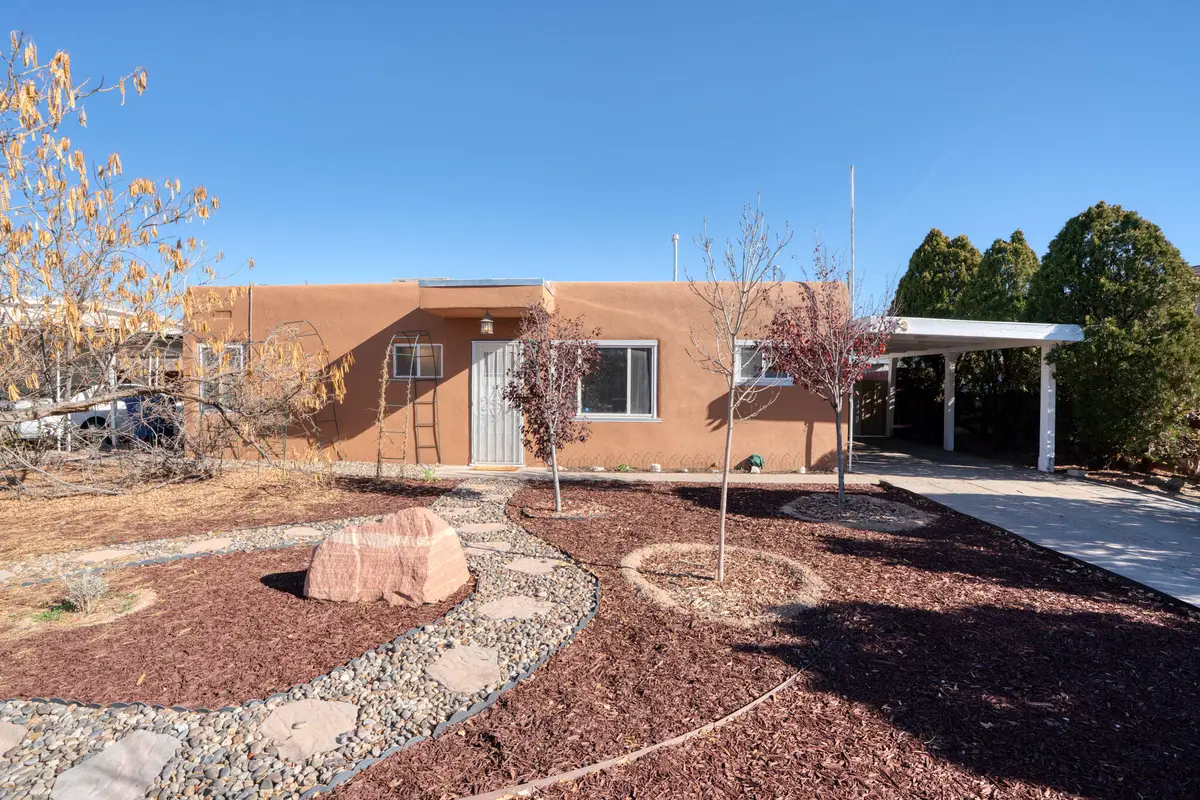 2724 Graceland Drive Ne, Albuquerque, NM 87110 - Image #1