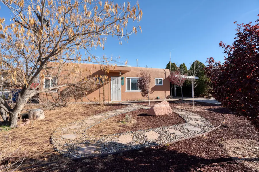 2724 Graceland Drive Ne, Albuquerque, NM 87110 - Image #3