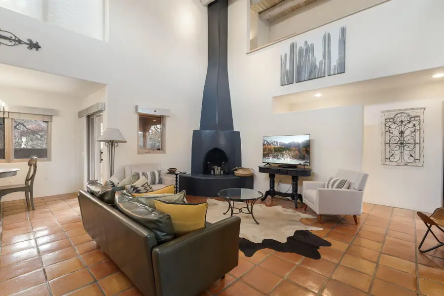 2708 Herradura Road #UNIT C, Santa Fe, NM 87505 - Image #2