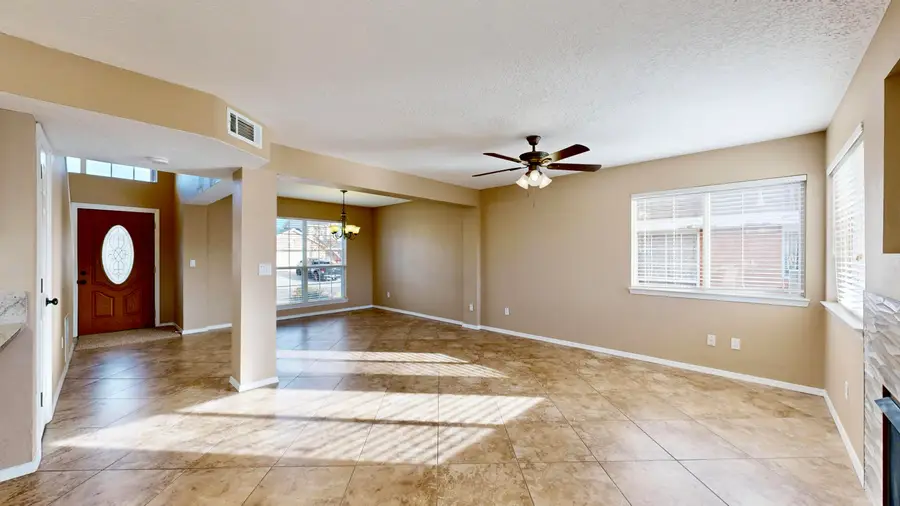 8120 Saddlebrook Avenue Nw, Albuquerque, NM 87120 - Image #2