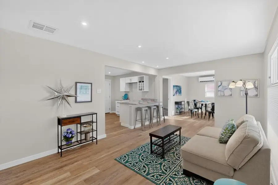 9221 Menaul Boulevard Ne, Albuquerque, NM 87112 - Image #3