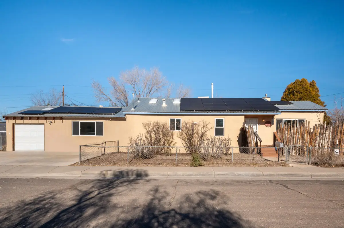 5023 5th Street Nw, Albuquerque, NM 87107 - Image #1