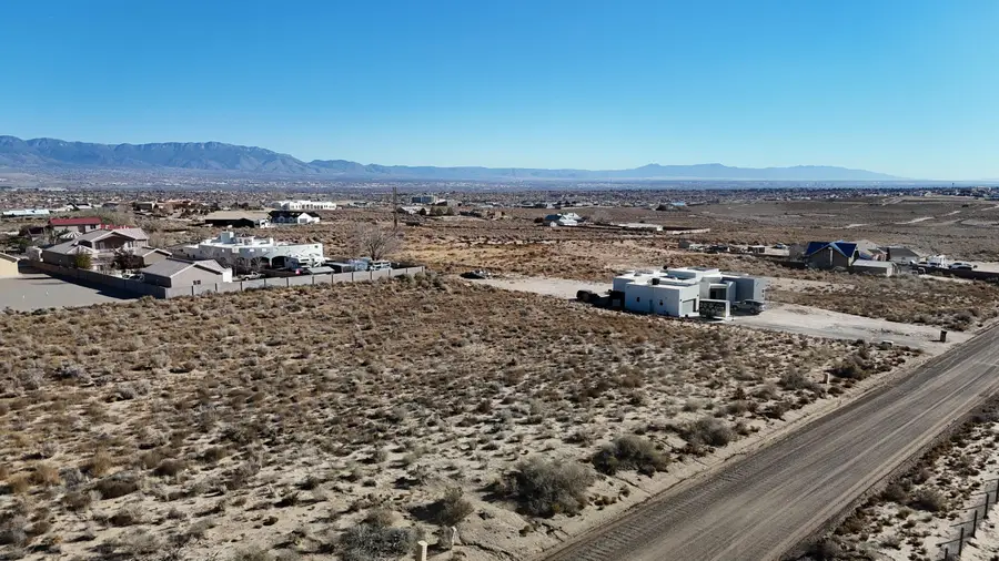 1304 10th Street Se, Rio Rancho, NM 87124 - Image #2