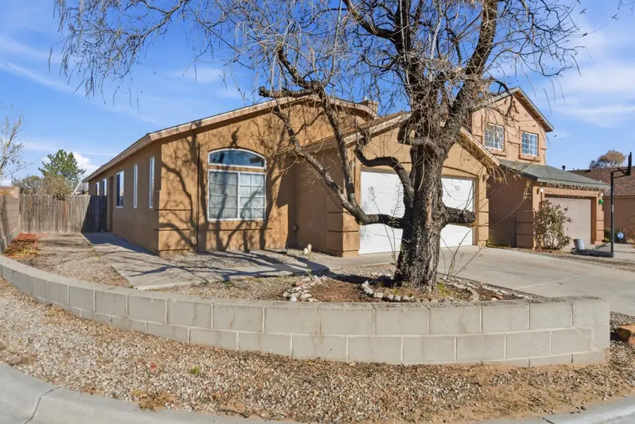 6035 Stargazer Avenue Nw, Albuquerque, NM 87114 - Image #2