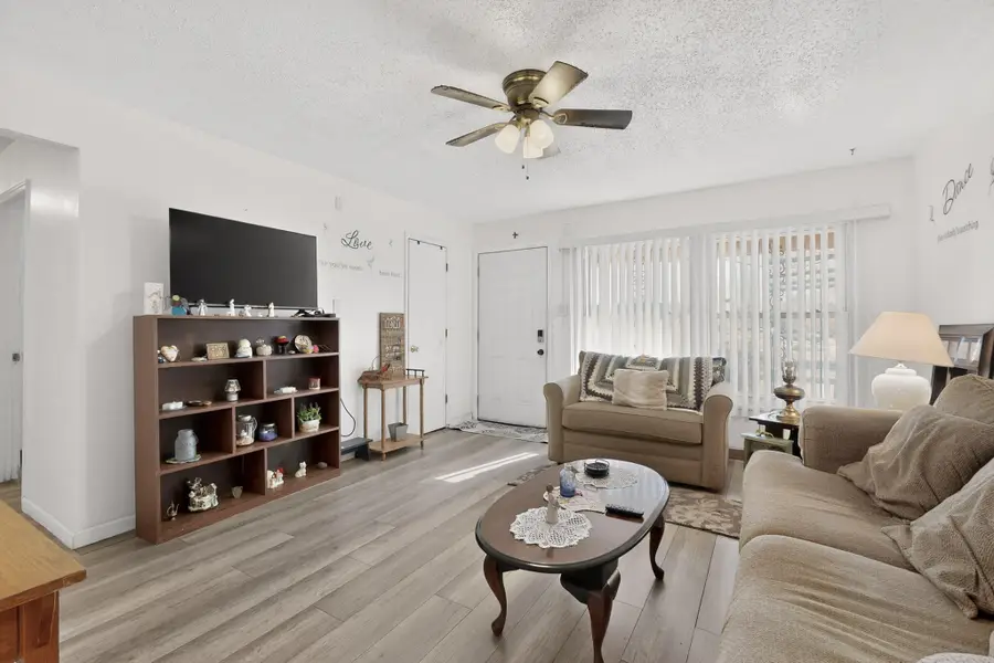 10217 Menaul Boulevard Ne, Albuquerque, NM 87112 - Image #3