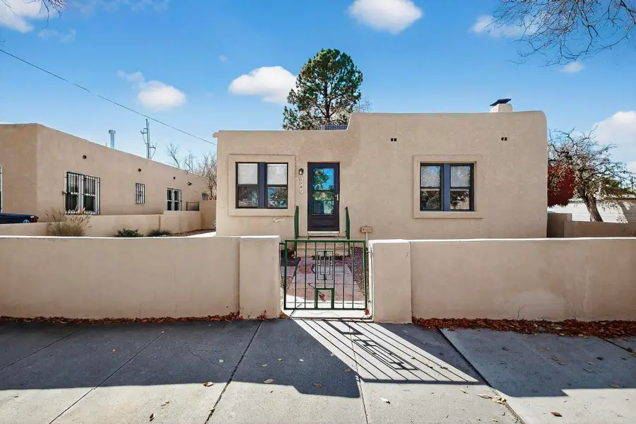 1424 Fruit Avenue Nw, Albuquerque, NM 87104 - Image #3