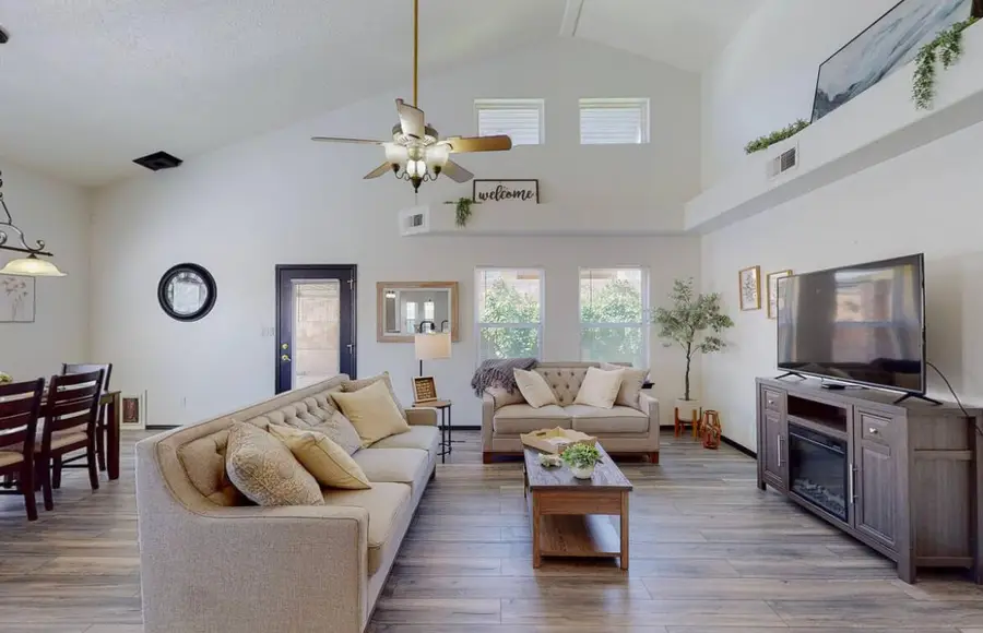 9829 Buckeye Street Nw, Albuquerque, NM 87114 - Image #3