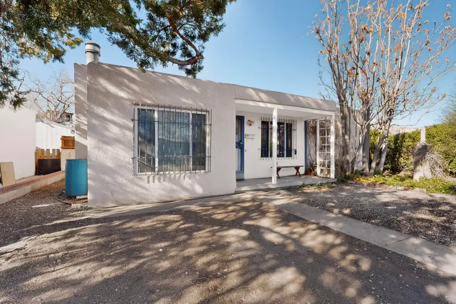 929 Palomas Drive Se, Albuquerque, NM 87108 - Image #2