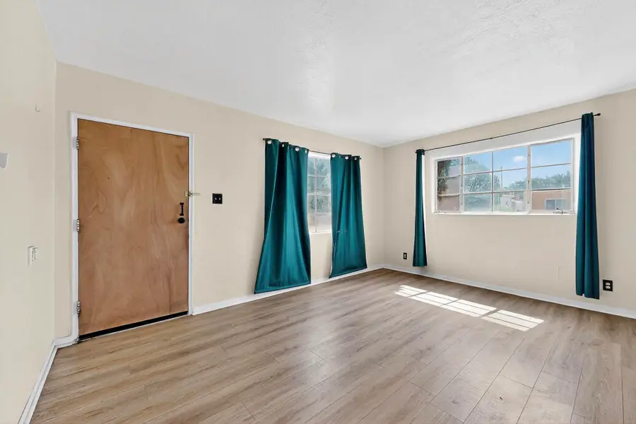 2529 Cardenas Drive Ne, Albuquerque, NM 87110 - #2