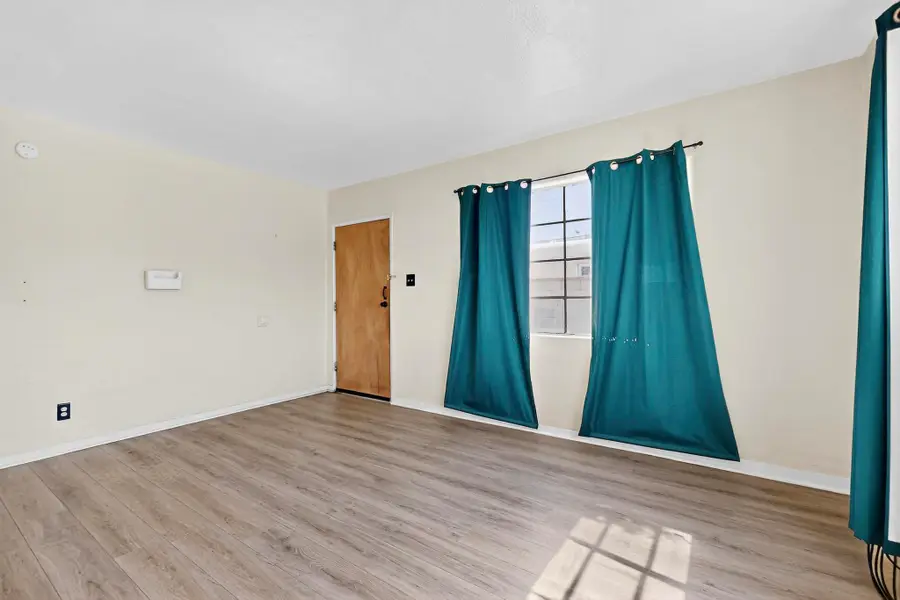 2529 Cardenas Drive Ne, Albuquerque, NM 87110 - #3