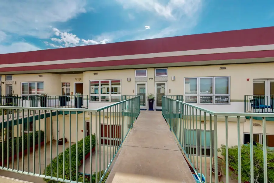110 Richmond Drive Se #UNIT 305, Albuquerque, NM 87106 - Image #3