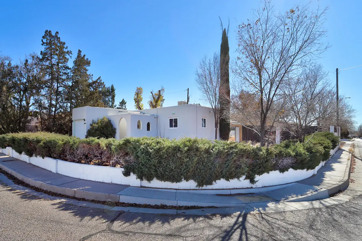 8802 Aztec Road Ne, Albuquerque, NM 87111 - Image #1
