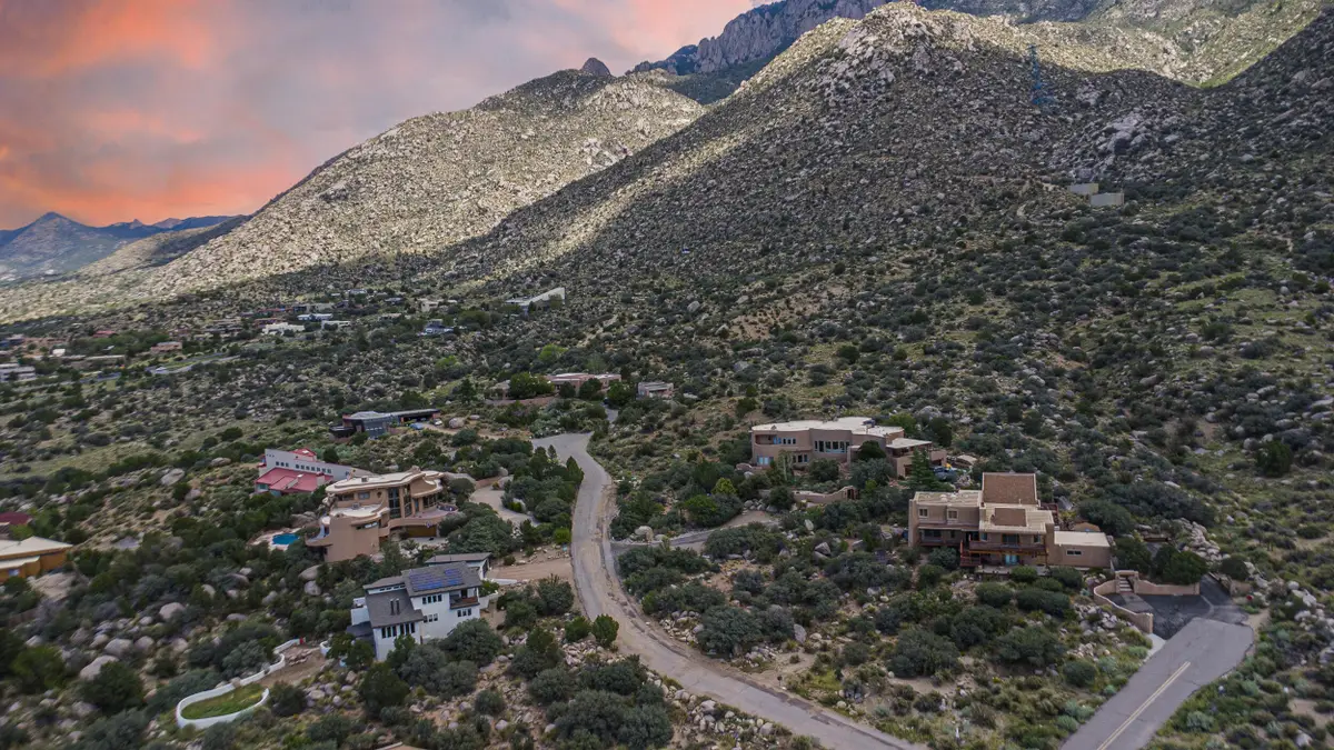 58 Rock Point Place Ne, Albuquerque, NM 87122 - Image #1