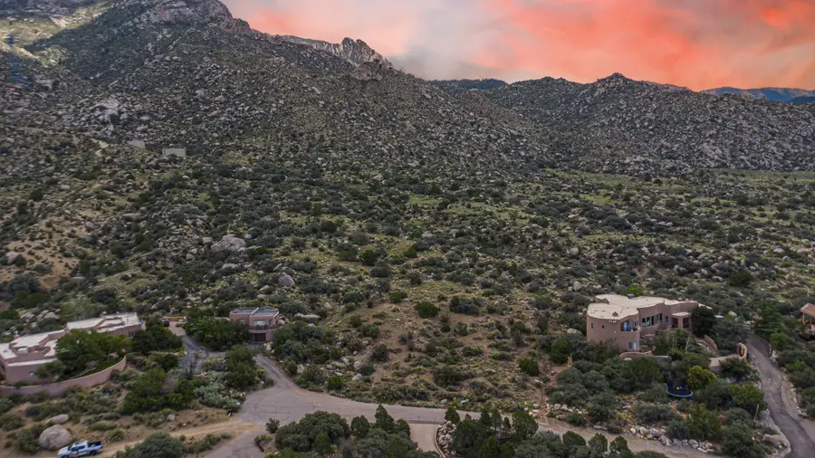58 Rock Point Place Ne, Albuquerque, NM 87122 - Image #3
