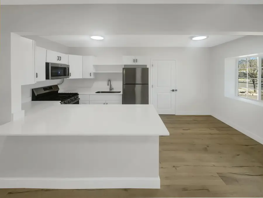 1821 La Veta Drive Ne, Albuquerque, NM 87110 - Image #2