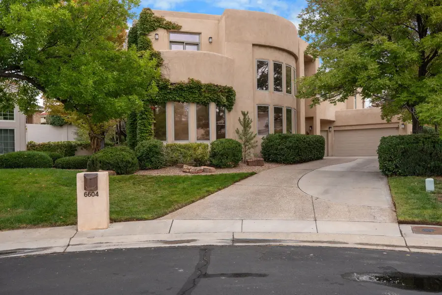 6604 Paddington Ne, Albuquerque, NM 87111 - Image #2