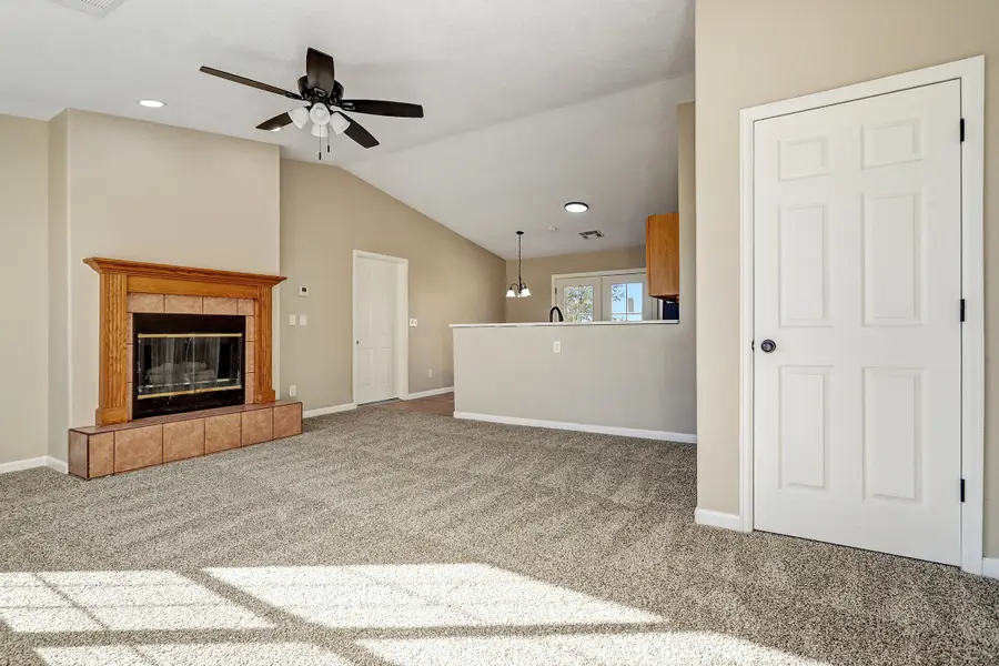 6 El Tigre Drive, Los Lunas, NM 87031 - Image #3