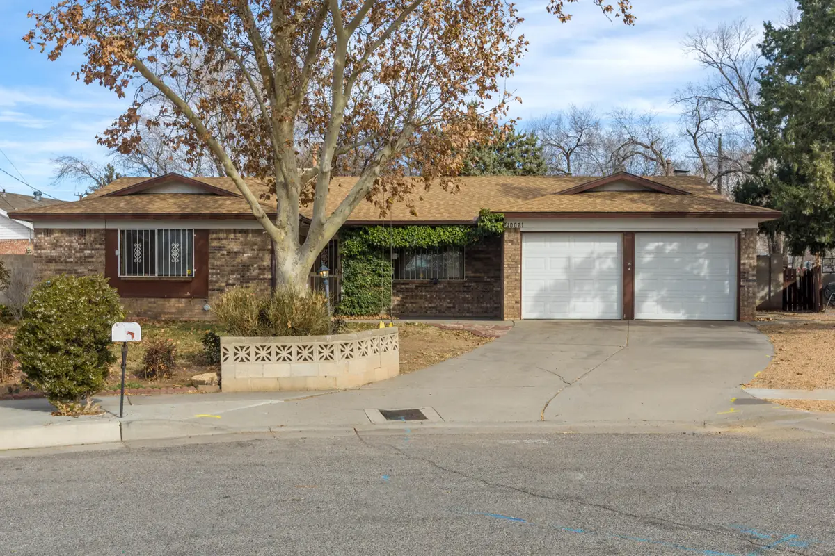 10021 Natalie Court Ne, Albuquerque, NM 87111 - Image #1