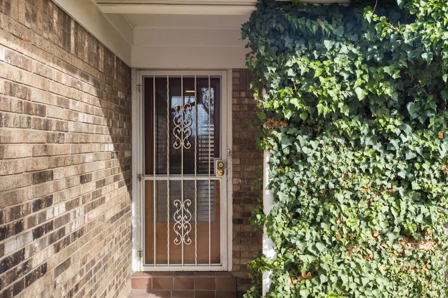 10021 Natalie Court Ne, Albuquerque, NM 87111 - Image #2