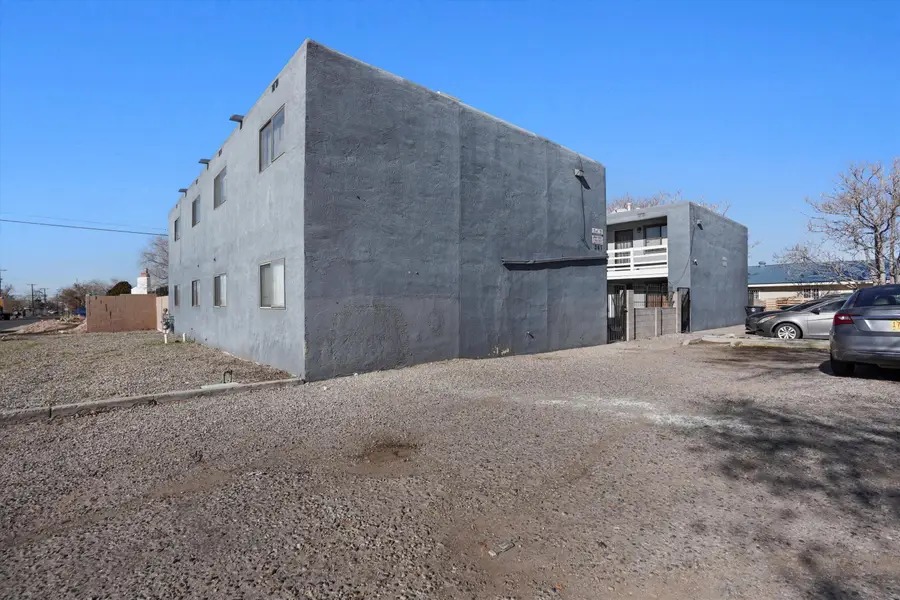 301 Grove Street Ne, Albuquerque, NM 87108 - Image #2