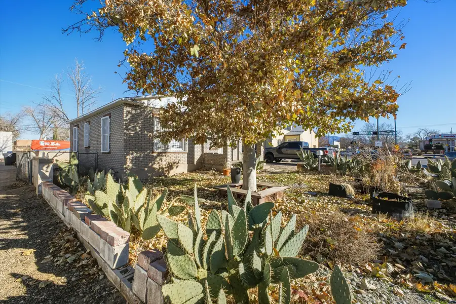 2131 Coal Avenue Se, Albuquerque, NM 87106 - Image #2