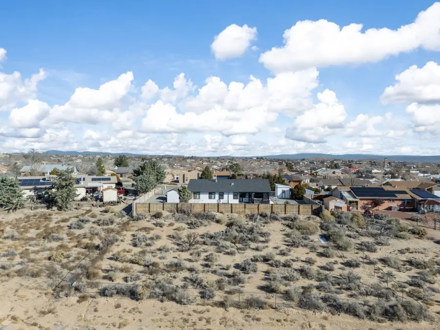 685 Baltic Avenue Se, Rio Rancho, NM 87124 - Image #2