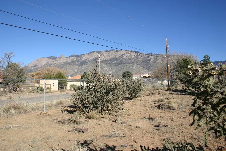 11208 Anaheim Avenue Ne, Albuquerque, NM 87122 - Image #3