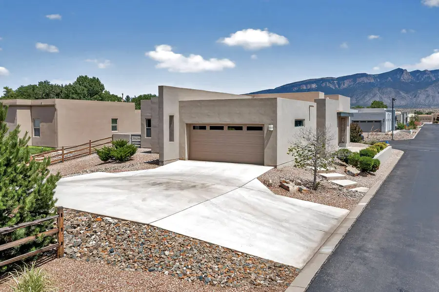 900 Paseo Los Coyotes, Bernalillo, NM 87004 - Image #2