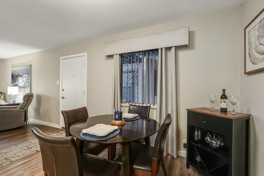 1601 Pennsylvania Street Ne #Y3, Albuquerque, NM 87110 - Image #3