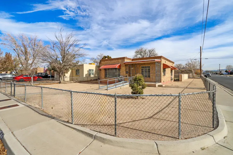 544 Cagua Drive Se, Albuquerque, NM 87108 - Image #2