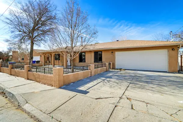 329 46th Street Nw, Albuquerque, NM 87105