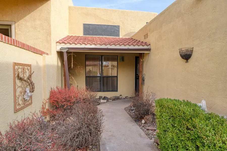 9 Pheasant Hill Drive Ne, Albuquerque, NM 87111 - Image #2