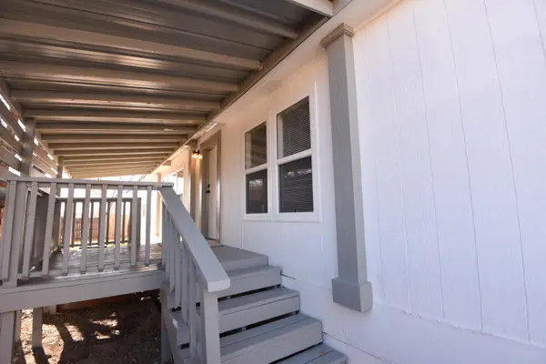 1181 Los Christantemos Court Se, Los Lunas, NM 87031