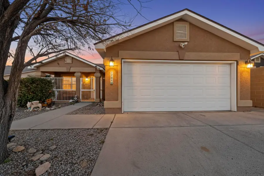 7704 Kane Court Nw, Albuquerque, NM 87120 - Image #2