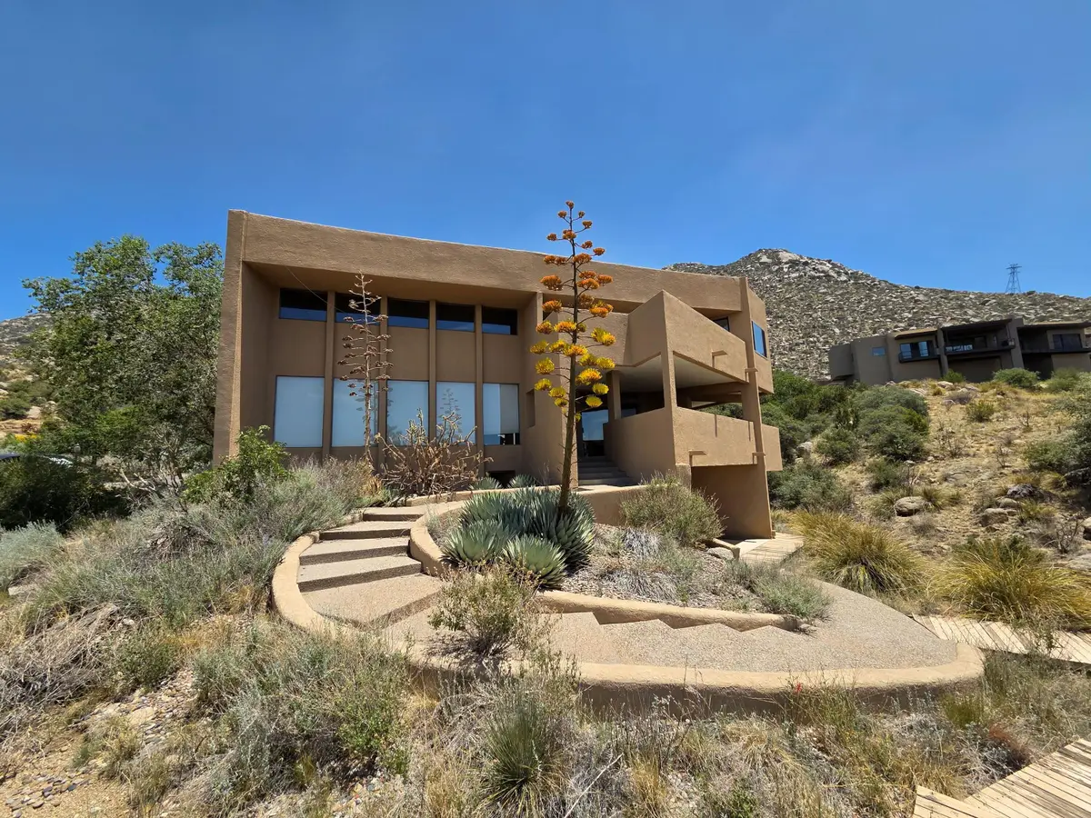 34 Sandia Heights Drive Ne, Albuquerque, NM 87122 - Image #1