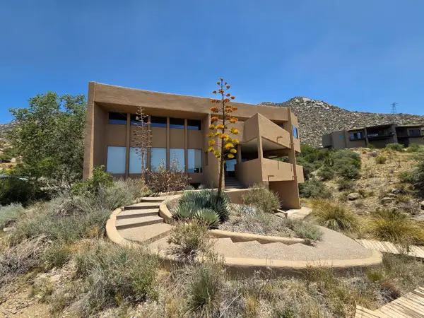 34 Sandia Heights Drive Ne, Albuquerque, NM 87122