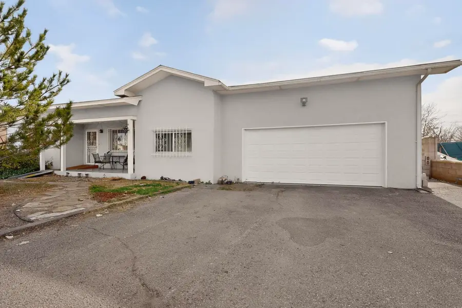 1816 Wildwood Lane Sw, Albuquerque, NM 87105 - Image #2