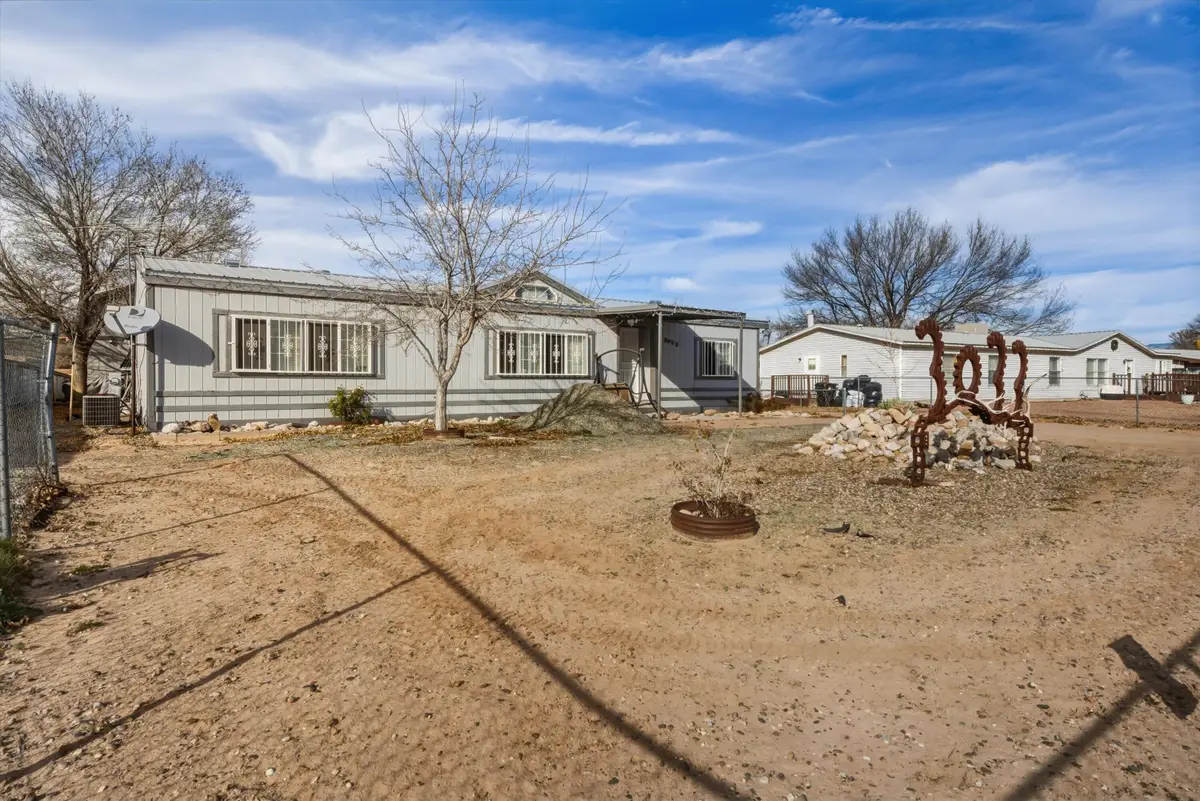 3033 Dona Juanita Drive Sw, Albuquerque, NM 87121 - Image #1