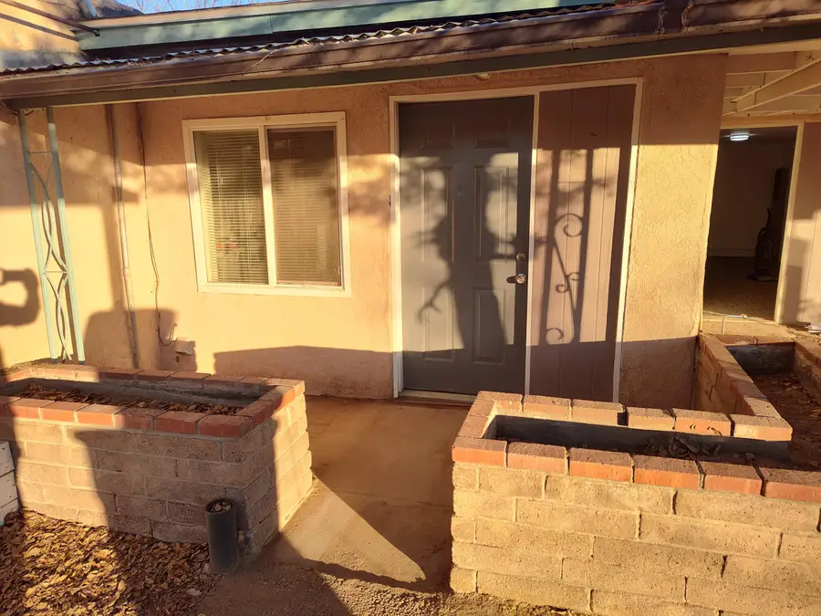 204 Garcia Road Ne, Albuquerque, NM 87113 - Image #3