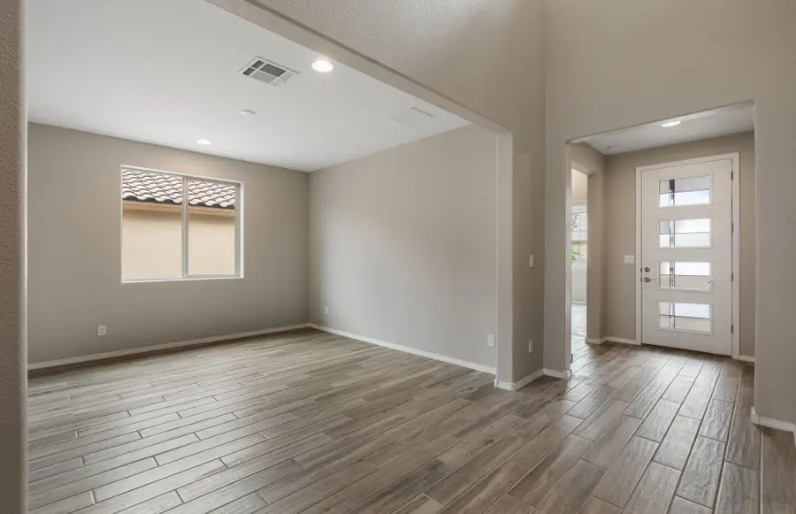 6422 Tolkien Lane Nw, Albuquerque, NM 87120 - Image #2