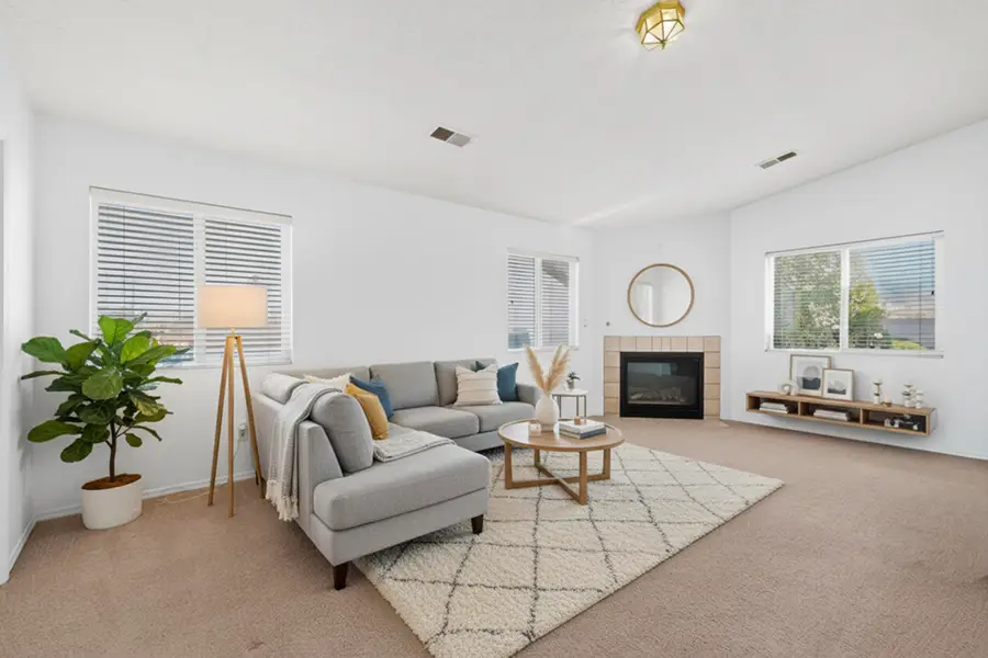 612 Glacier Bay Place Se, Albuquerque, NM 87123 - Image #2