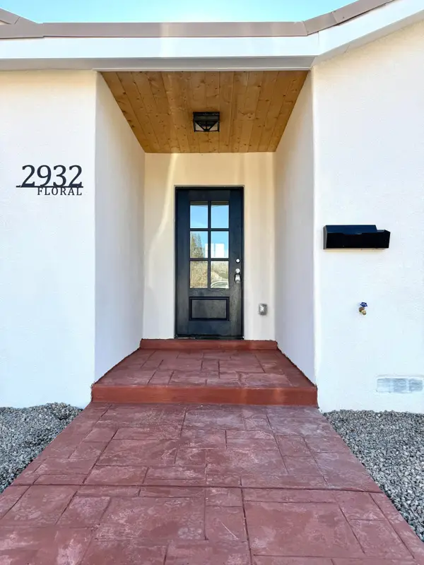 2932 Floral Road Nw, Albuquerque, NM 87104